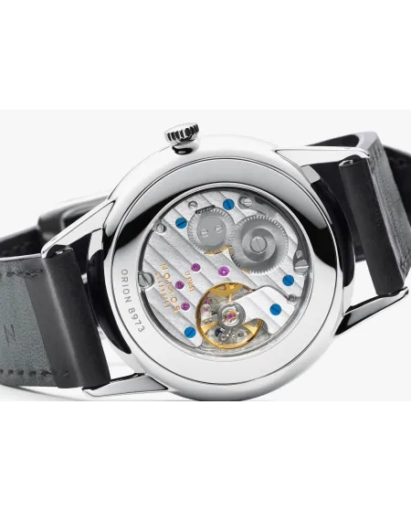 Orologio Nomos Glashütte Orion 38 Bianco con Cinturino Nero