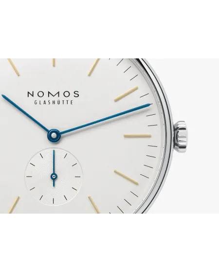 Orologio Nomos Glashütte Orion 38 Bianco con Cinturino Nero