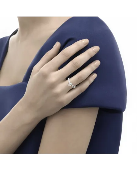 Valentin Recarlo Anniversary Love Solitaire Ring in White Gold with Heart-Shaped Diamond