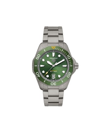 Orologio Tag Heuer Aquaracer Professional 300 Verde in Titanio
