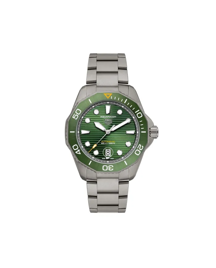 Orologio Tag Heuer Aquaracer Professional 300 Verde in Titanio