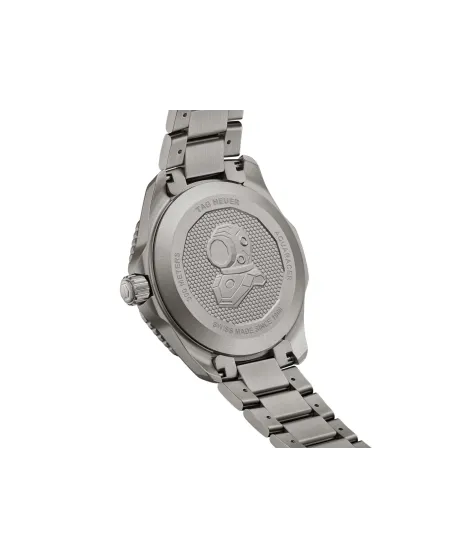 Orologio Tag Heuer Aquaracer Professional 300 Verde in Titanio