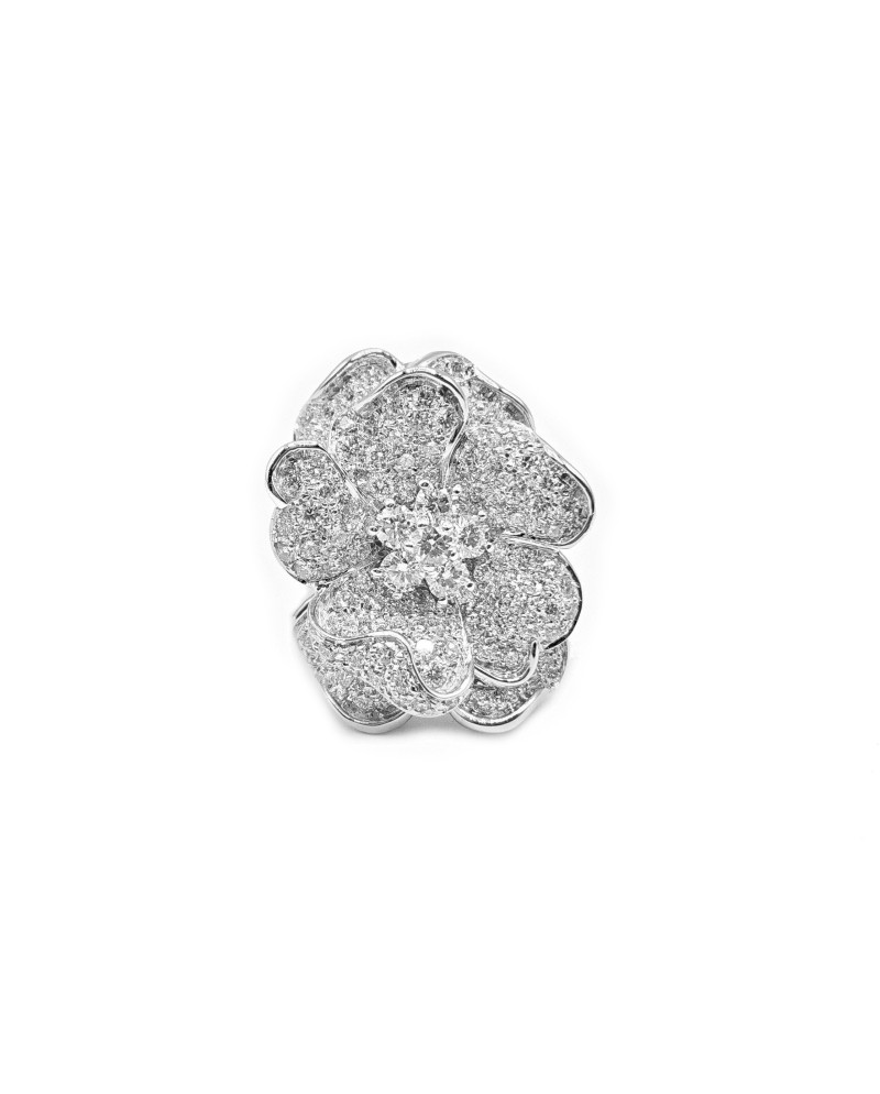 Bague Leo Pizzo en or blanc avec fleur et diamants blancs