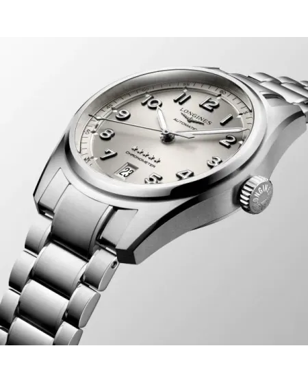 Orologio Longines Spirit 37 mm con Quadrante Champagne e Bracciale in Acciaio