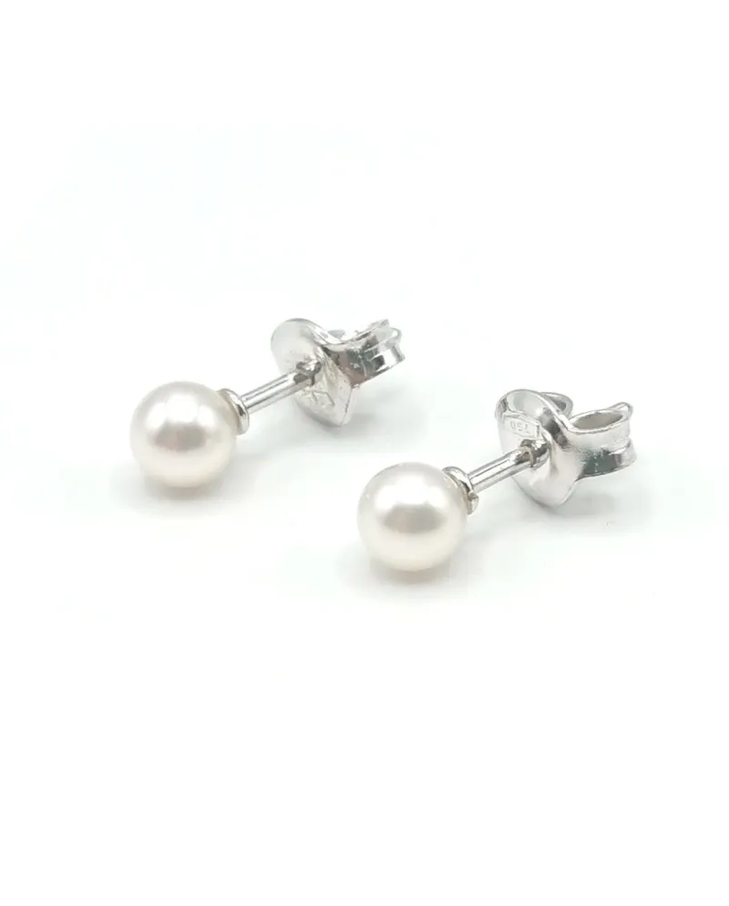 Orecchini Mikimoto con Perle 4.0 x 4.5 mm e Oro Bianco Orecchini Mikimoto con Perle 4.0 x 4.5 mm e Oro Bianco