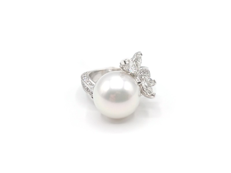 Anello Mikimoto in Oro Bianco con Perla e Diamanti