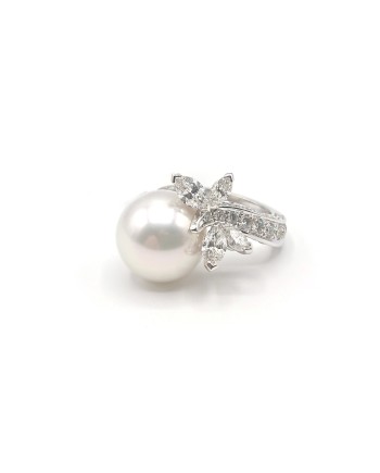 Anello Mikimoto in Oro Bianco con Perla e Diamanti