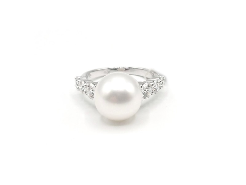 Anello Mikimoto in Oro Bianco con Perla e Diamanti