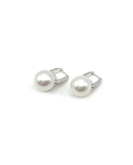 Boucles d'Oreilles Mikimoto en Or Blanc avec Perles et Diamants