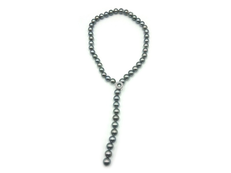 Mikimoto Necklace with Tahiti Pearls, Diamonds and White Gold