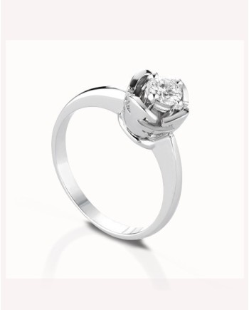 Le Bebé jewels Solitaire ring for boy and girl in basket