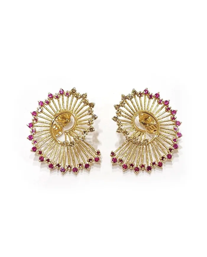 Boucles d'oreilles Malafimmina Igiea en Or Jaune avec Rubis et Diamants Bruns