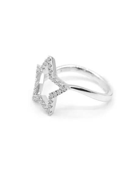 Crivelli Ring in White Gold with Diamond Star