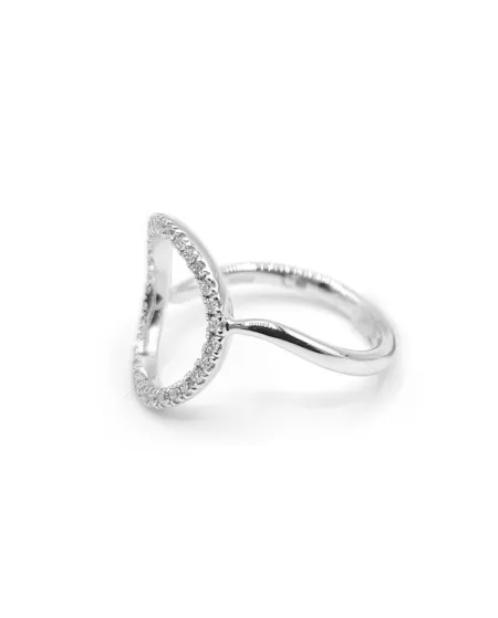 Crivelli Ring in White Gold with Circular Pavé Diamonds