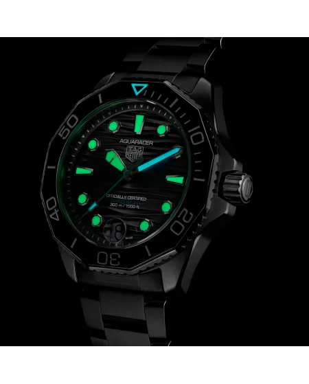 Montre Tag Heuer Aquaracer 300 Professional Date noire avec bracelet en acier