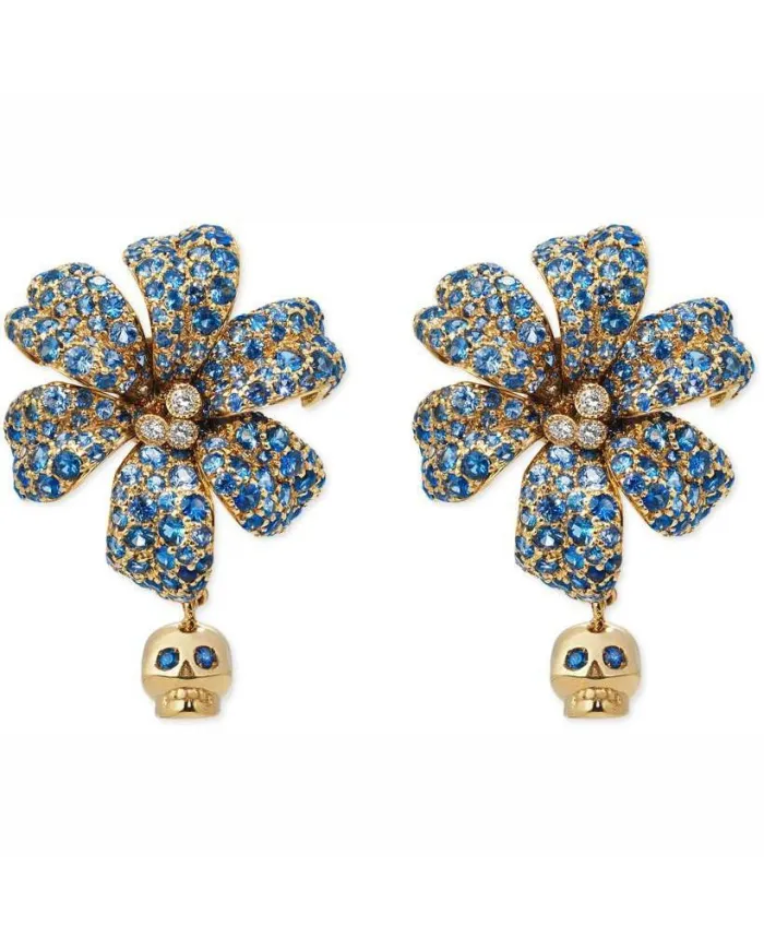 Boucles d'oreilles Gucci Flora en or jaune avec pendentif fleur et crâne, diamants et saphirs bleus