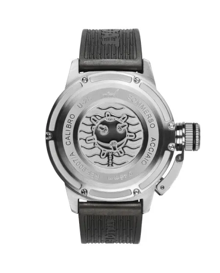 Montre U-Boat immergée, bracelet en caoutchouc de 46 mm