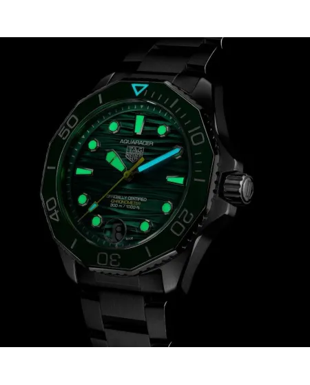 Tag Heuer Aquaracer 300 Professional Date Green Steel Strap Watch