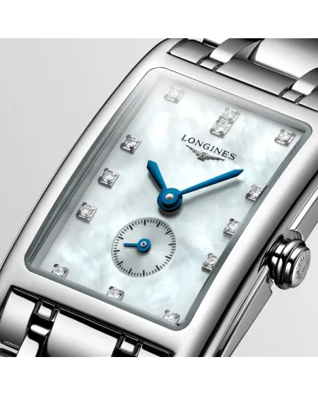 Montre Longines DolceVita avec cadran en nacre et diamants