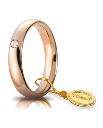 Unoaerre Comfortable 4mm Rose Gold Wedding Ring with Diamond