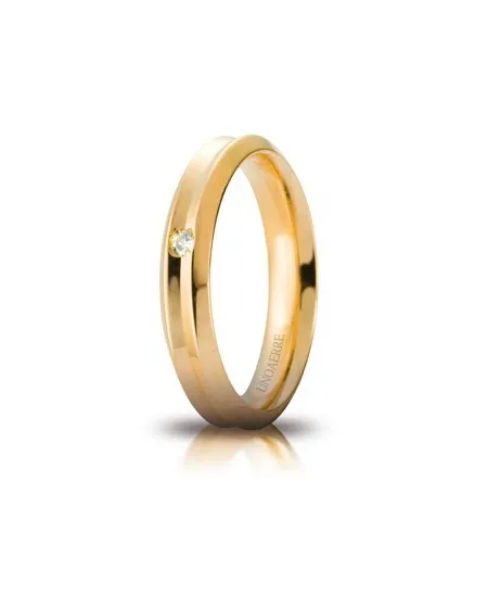 Unoaerre Corona Wedding Ring in Yellow Gold 4 mm with Diamond