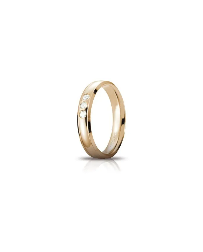Unoaerre Orion Wedding Ring in Yellow Gold 4 mm with 3 Diamonds