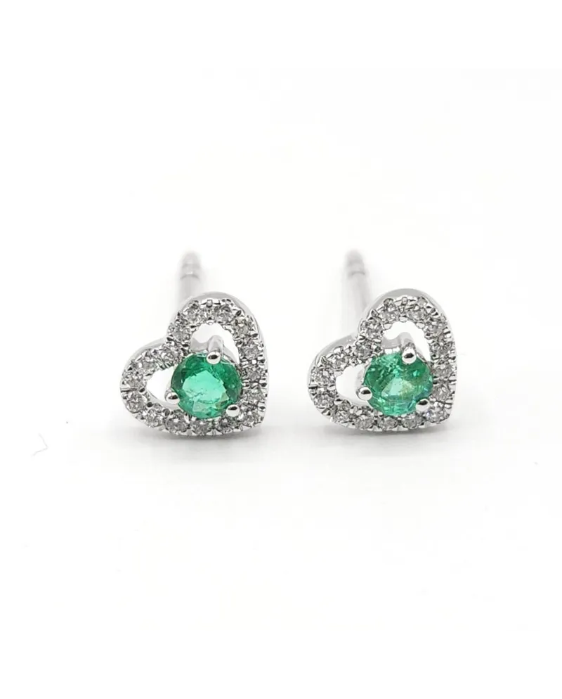 Boucles d'oreilles Crivelli Heart en or blanc avec diamants et émeraudes Boucles d'oreilles Crivelli Heart en or blanc avec diamants et émeraudes