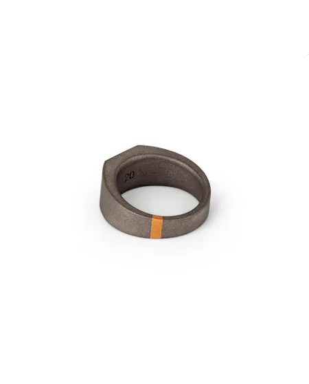 Anello MANO|J in Titanio con Diamanti Neri e Oro