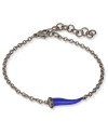 Bracciale MANO|J Charms in Titanio con Cornetto Blu Avio e Diamanti Neri