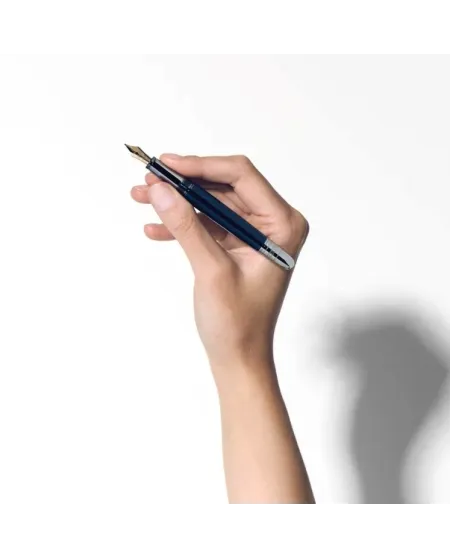 Montblanc Doué Classique Meisterstuck Fountain Pen Around the World in 80 Days