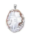 Camée Casella Jewelry en coquillage de sardonyx avec monture en or blanc et diamants