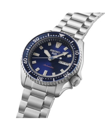 Montre de sport Seiko 5 avec cadran bleu et bracelet en acier inoxydable