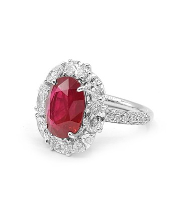 Bague Crivelli en or blanc avec diamants et rubis ovale