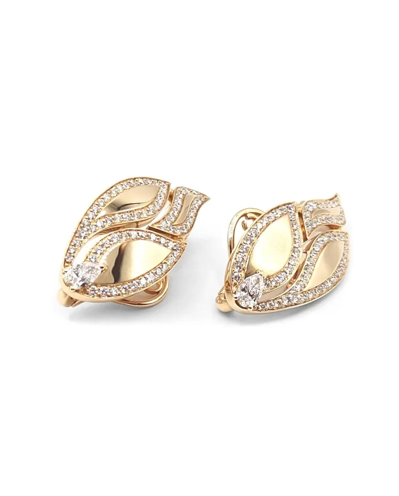 Boucles d'oreilles Crivelli en or rose avec diamants et diamant en goutte Boucles d'oreilles Crivelli en or rose avec diamants et diamant en goutte