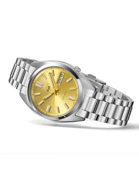 Montre de sport Seiko 5 avec cadran jaune et bracelet en acier
