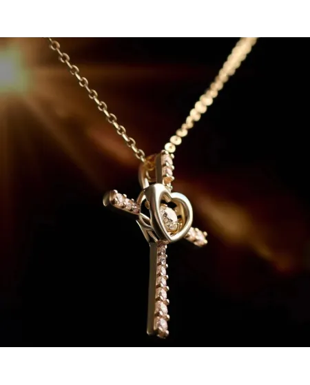 Collier Dana Eternelle en or jaune avec croix et pierres