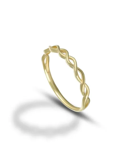 Dana Twist Ring in Yellow Gold