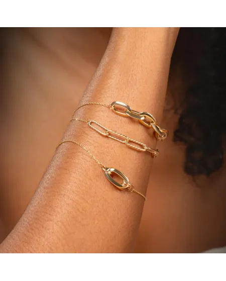 Quintessence Bracelet in Yellow Gold with Oval Diamond Elements