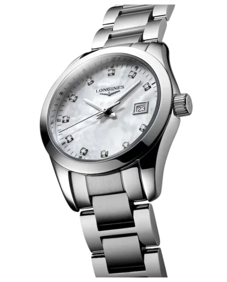 Montre femme Longines Conquest Classic avec cadran en nacre et diamants