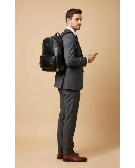 Zaino da Uomo Pineider Daily East in Pelle Nera Liscia