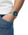 Chronographe Tissot PR516 avec cadran dégradé et bracelet en acier