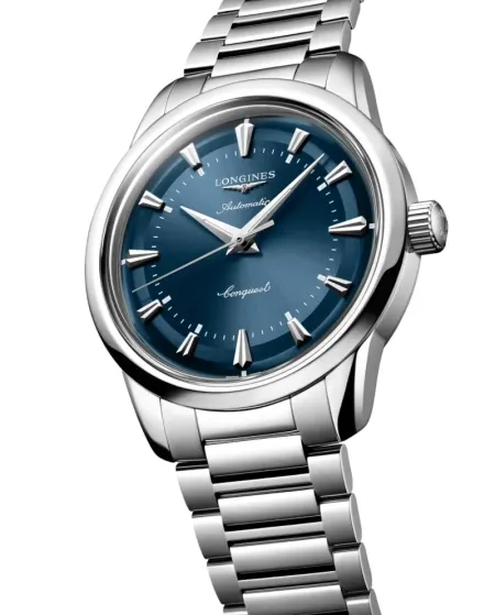 Montre Longines Conquest Heritage avec cadran bleu et bracelet en acier