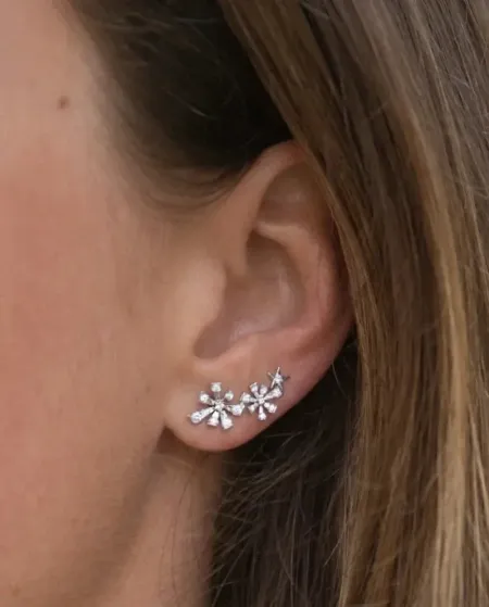 Boucle d'oreille unique Gold & Roses Luzia 2 Stars en or blanc et diamants