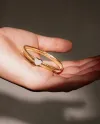 Bracelet Aramini Luxury Flex Elastic en or jaune avec cœur pavé de diamants