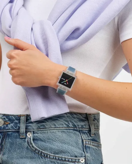 Montre Swatch Et si... Noir transparent ?