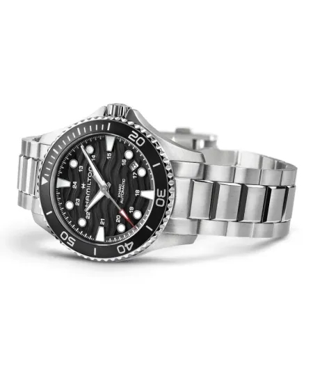 Montre Hamilton Khaki Navy Scuba Auto à cadran noir 40 mm