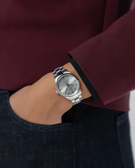 Hamilton Jazzmaster Quartz Watch with Silver Dial and 32mm Steel Strap