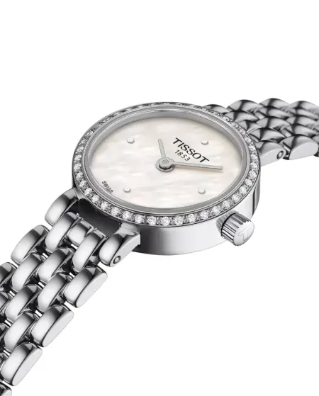 Montre Tissot Lovely Round avec cadran en nacre et diamants, 19,5 mm