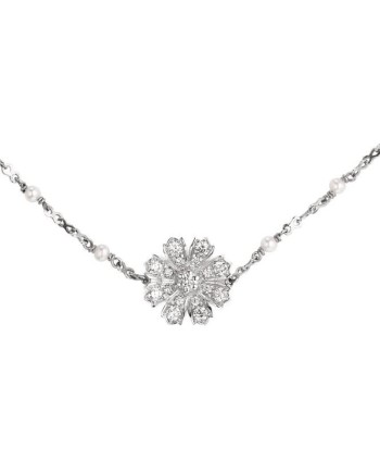 Collier Gucci Flora en or blanc avec diamants et perles, orné d'une fleur et du logo GG